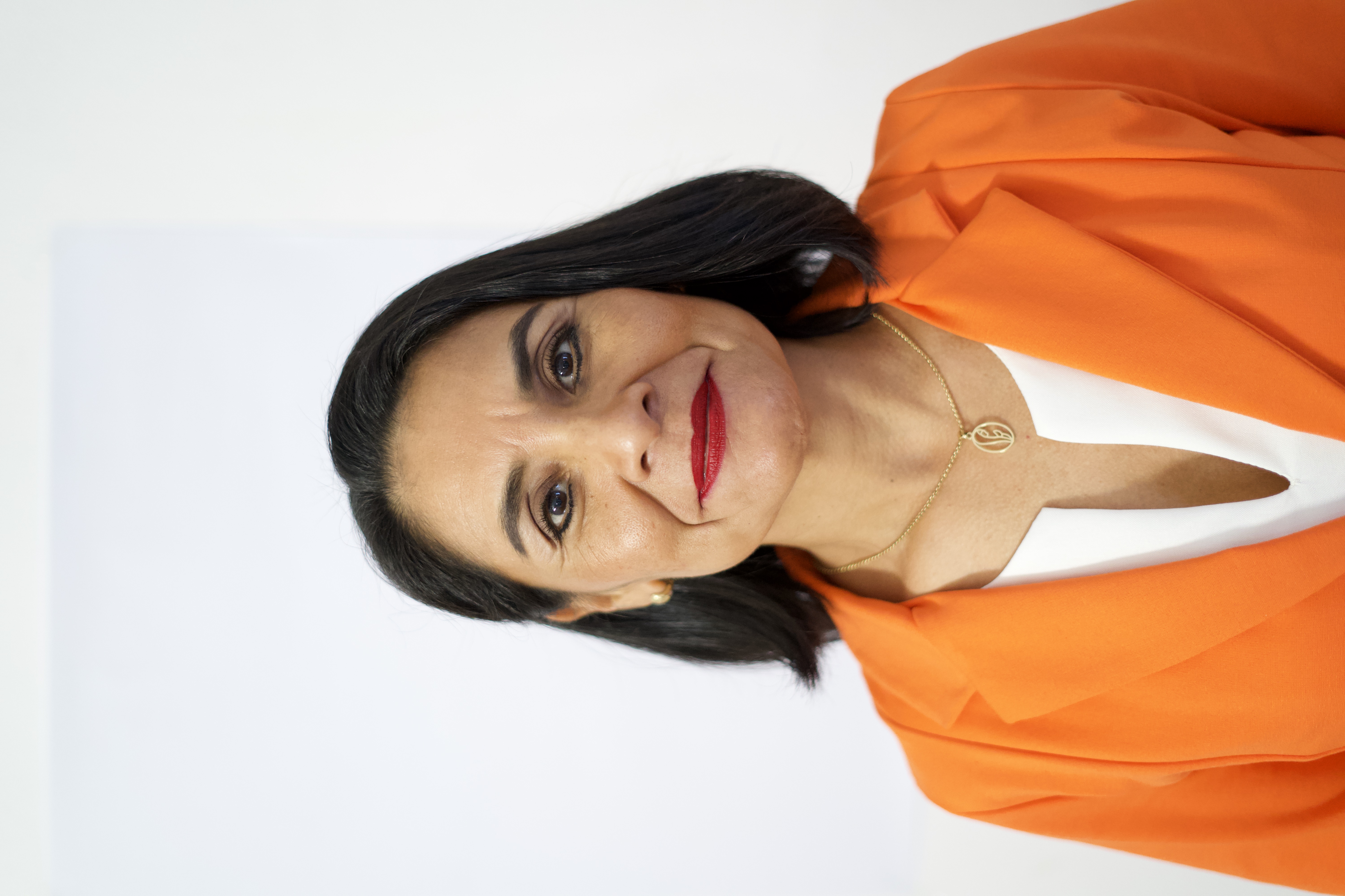 C. María Edith Flores Viveros